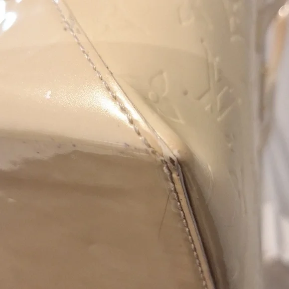 Louis Vuitton Cream Iridescent Patent Leather Tote - Picture 10 of 16